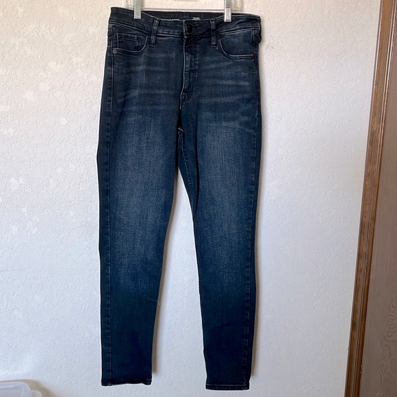 Women’s Old Navy High Rise Dark Wash Rockstar Super Skinny Jeans . Size 10 - Picture 1 of 11